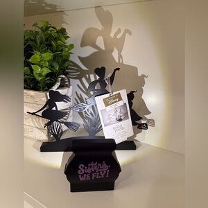 Disney Hocus Pocus Sanderson Sisters Shadowcaster With Light. New with Tags.